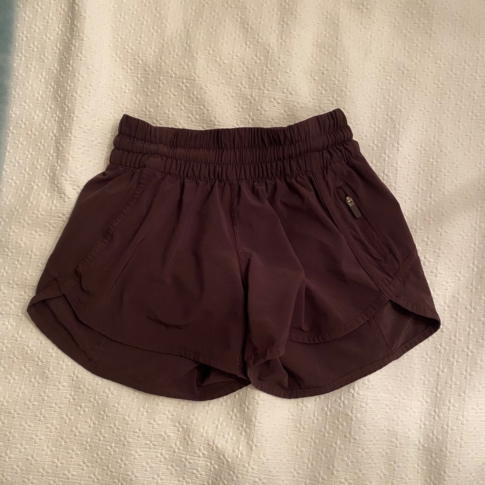 Lulu size 4 shorts!